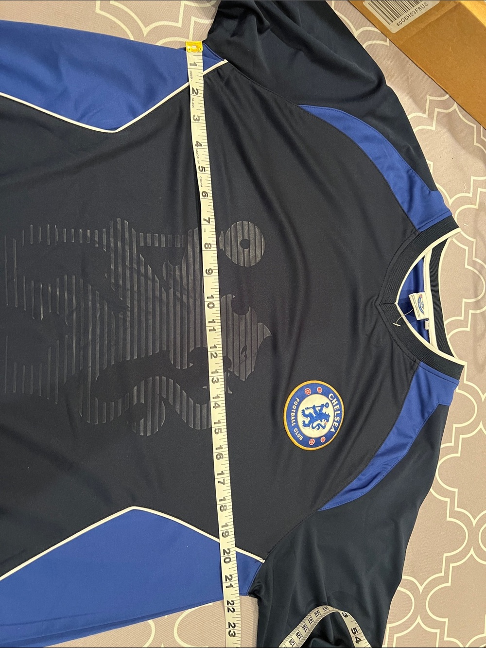 Chelsea Short-Sleeve Football Shirt NWT XL - Picture 4 of 6